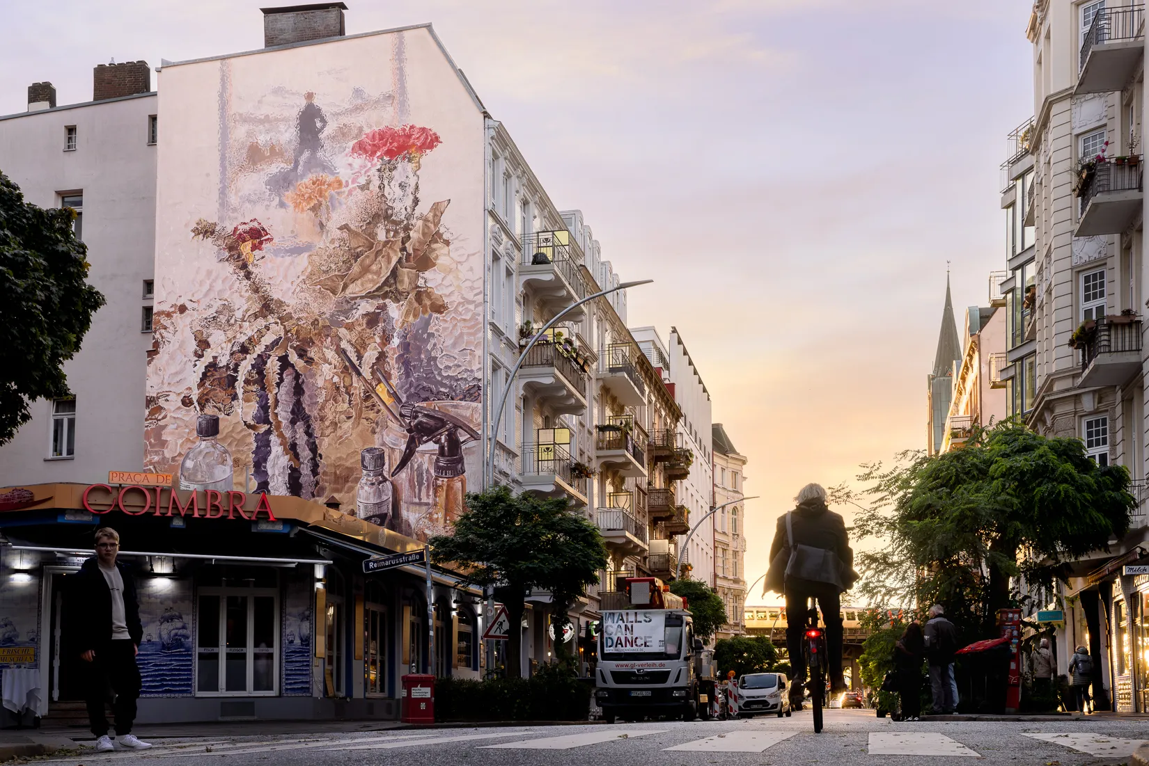 Rad-Tour: Walls Can Dance - Murals entdecken von der HH-Innenstadt bis nach Harburg